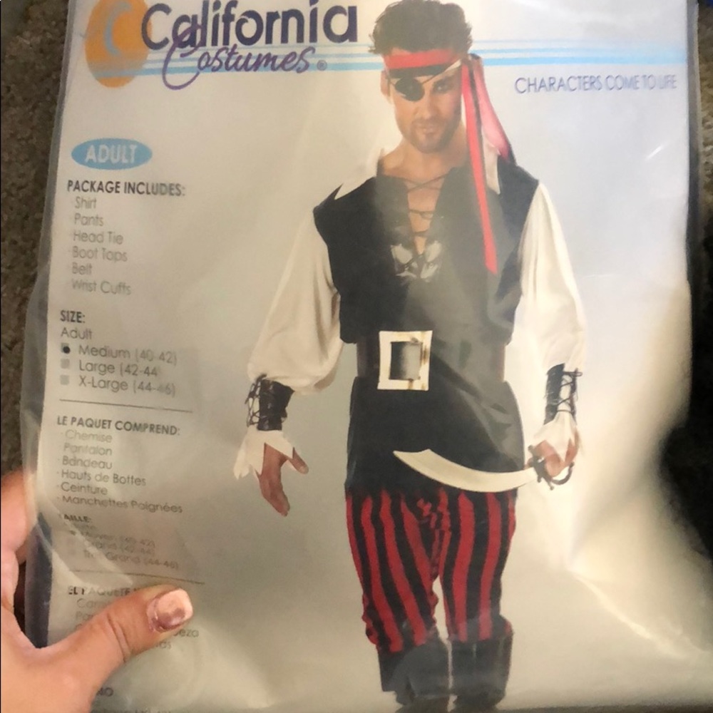 Men's pirate costume
